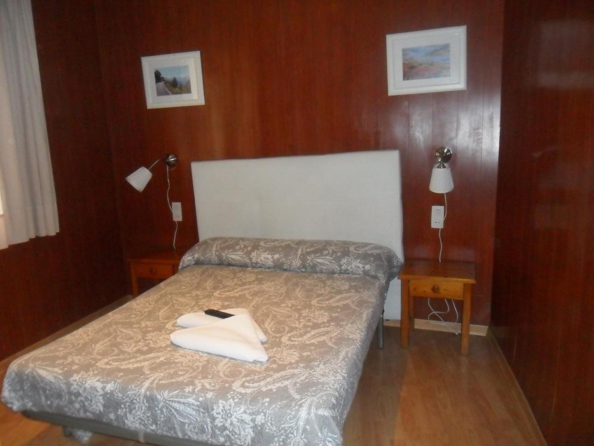 Hostal Porta De Nuria Ribes De Freser Eksteriør billede