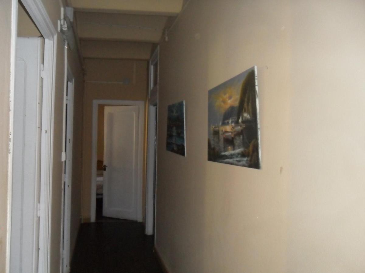 Hostal Porta De Nuria Ribes De Freser Eksteriør billede