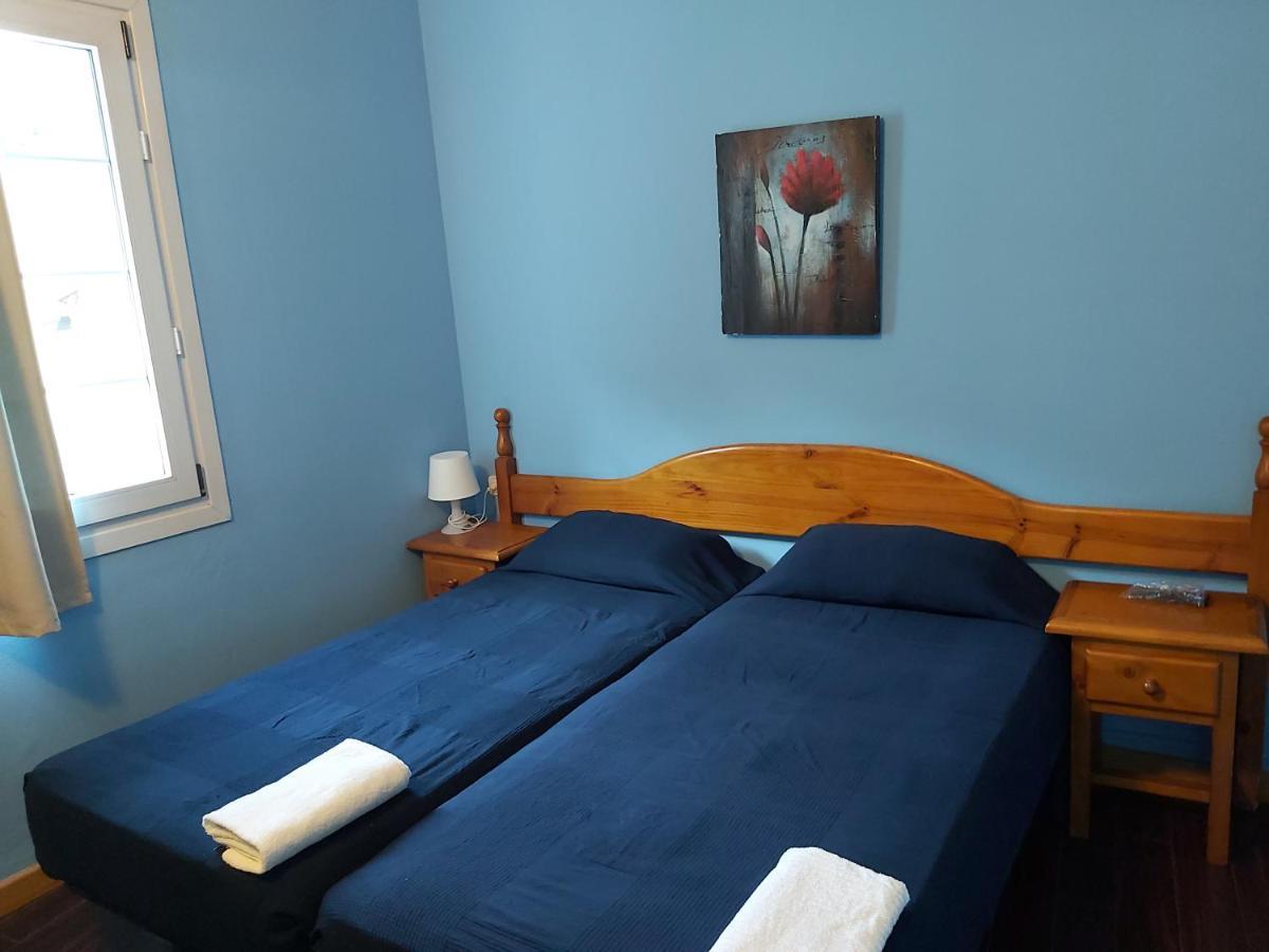 Hostal Porta De Nuria Ribes De Freser Eksteriør billede