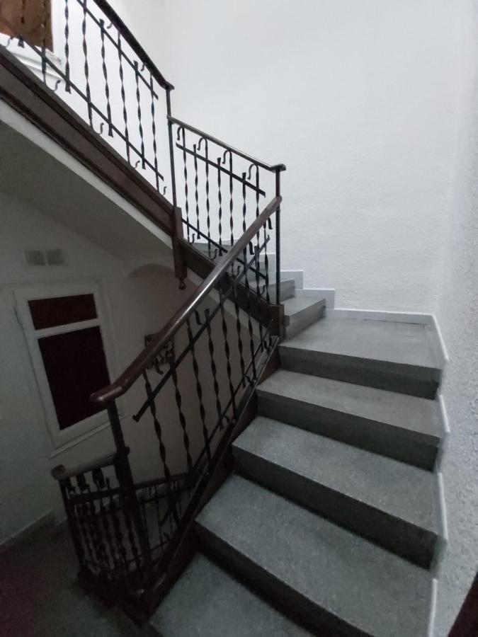 Hostal Porta De Nuria Ribes De Freser Eksteriør billede