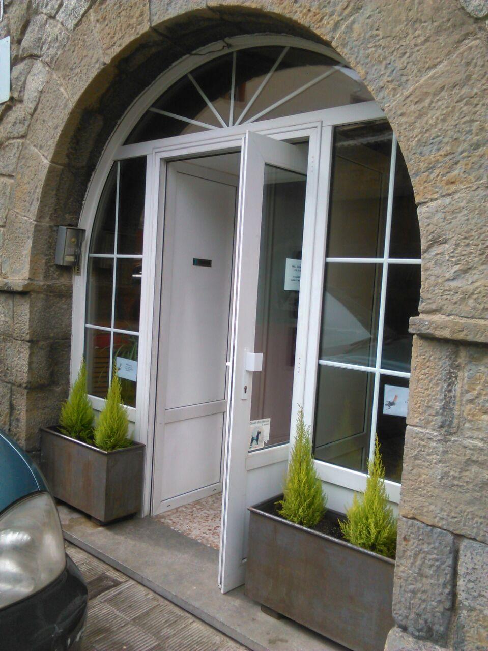 Hostal Porta De Nuria Ribes De Freser Eksteriør billede