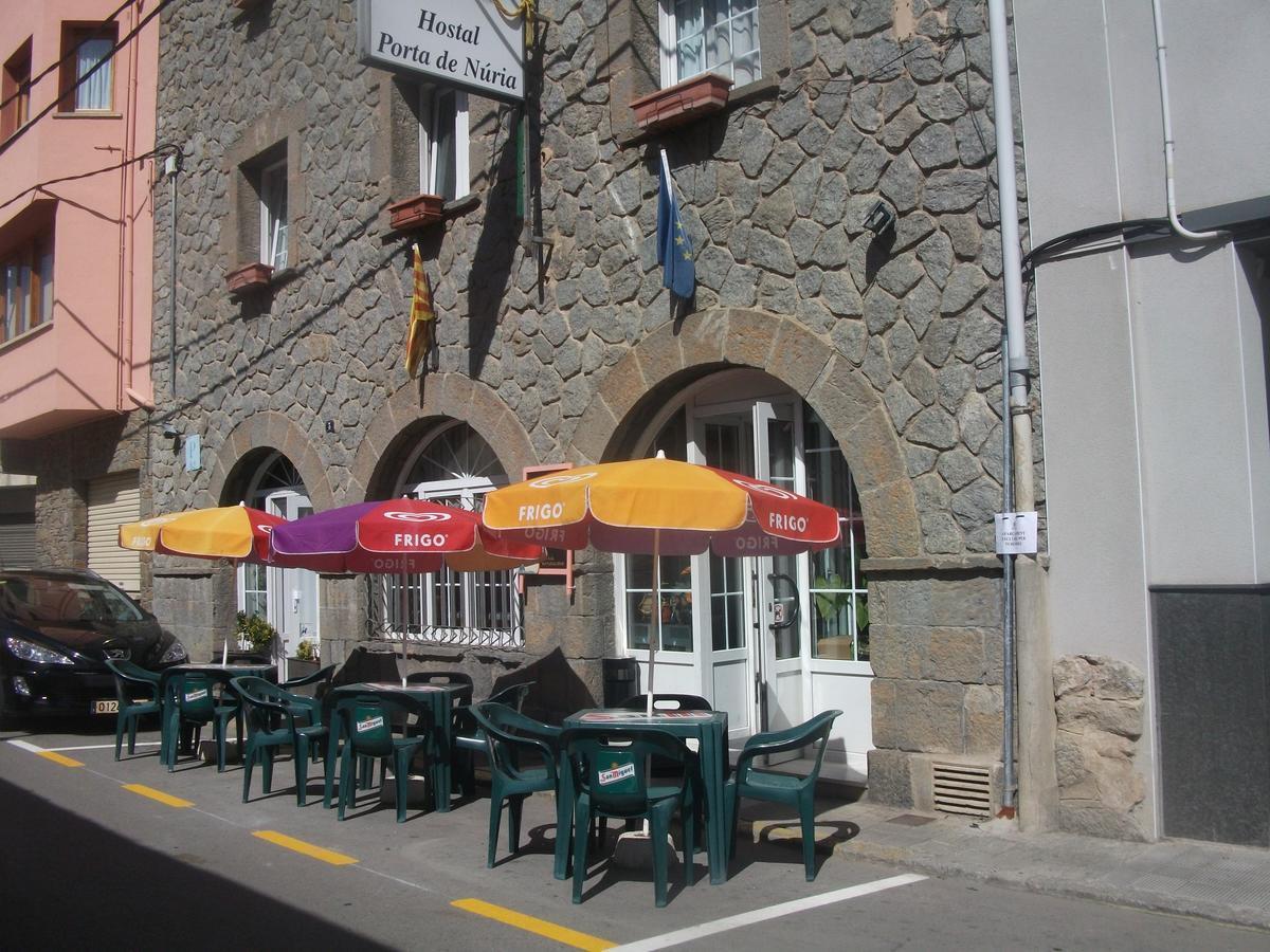 Hostal Porta De Nuria Ribes De Freser Eksteriør billede