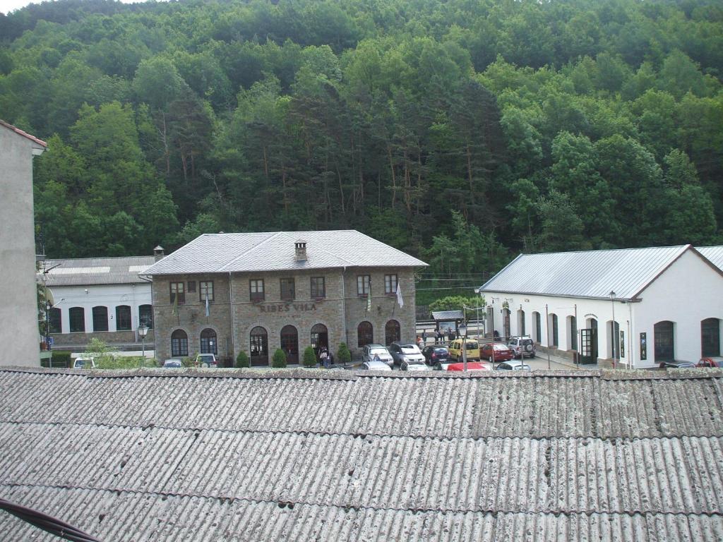 Hostal Porta De Nuria Ribes De Freser Eksteriør billede